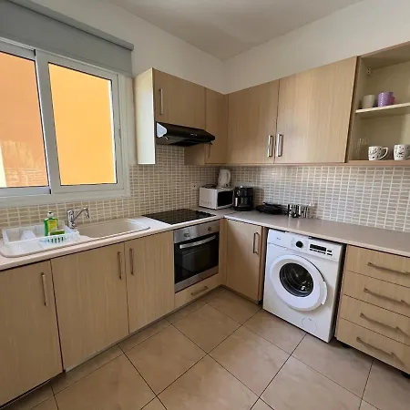 Cosy 2br Family - Mythical Sands Apartment