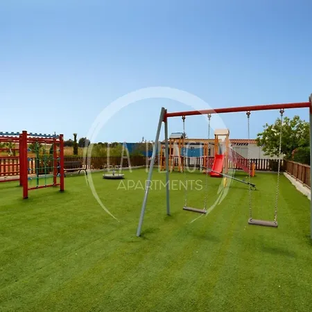 Apartment Cosy 2br Family - Mythical Sands *